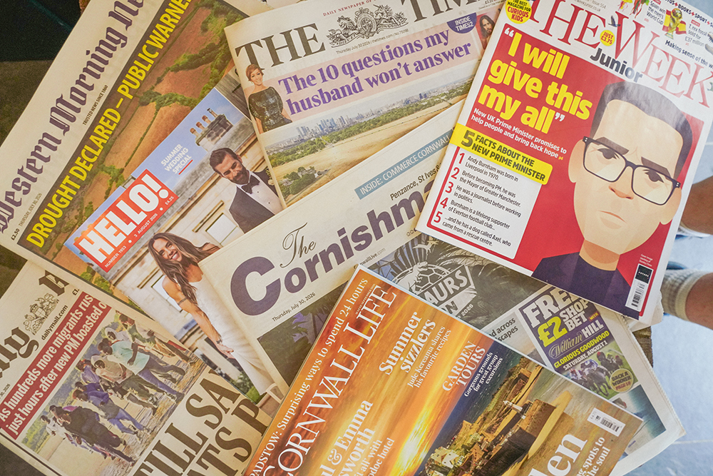 Newspapers mags shop image